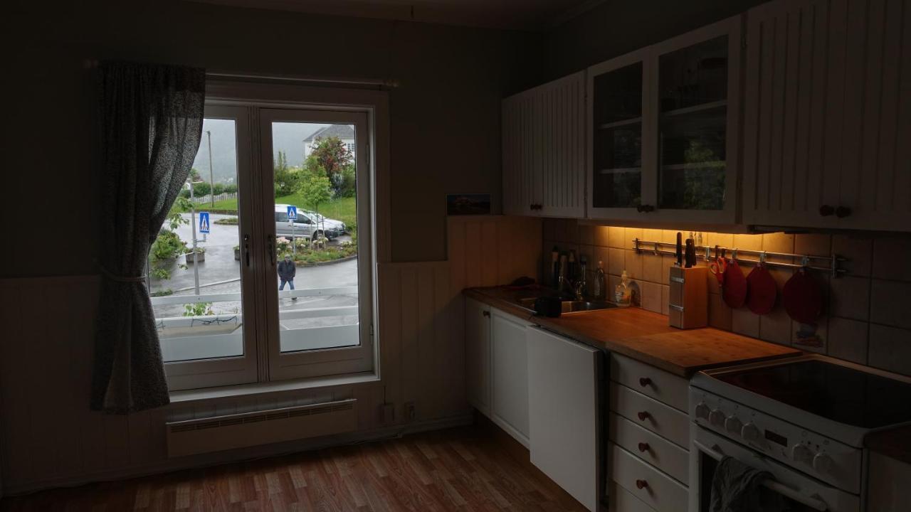 Svingen Apartments Balestrand Exterior photo